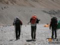 三队员挺进6500米 第二阶段适应开始