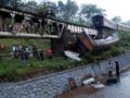 印尼火车脱轨造成255人伤亡