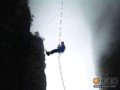天门洞绝壁首次速降成功(图)