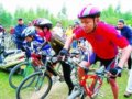 首届“网通杯”自行车越野赛举行[组图]