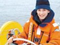 16岁英国少年独自驾帆船挑战三大洋