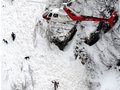 瑞士瓦莱州雪地探险队遭遇雪崩4人死亡、5人受伤另1人失踪