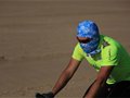 自行车穿越撒哈拉沙漠 最快纪录创造者热衷慈善