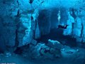 探秘世界最长水下水晶洞：景观美轮美奂