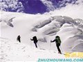 这爬的可是“冰山之父”！株洲网友直播登山过程