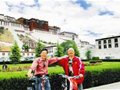福州两老伯老当益壮 骑行3000公里畅游川藏(图)