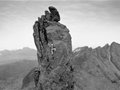 疯狂之人徒手攀爬英国最高峰 震惊英登山爱好者