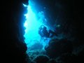 平均每年丧生20个冒险家的极限蓝洞探险