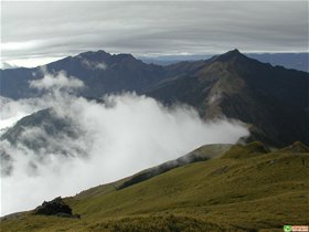 徒步穿越宁夏第二高峰--南华山详细攻略