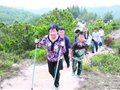 2000名市民13日参加第六届“爱我汕头”登山节