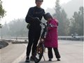 骑车爱好者金旭孟载着女儿“千里走单骑”