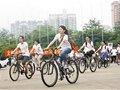 倡导绿色低碳生活 逾400名珠海高中生骑行倡环保