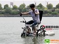 湖南师大5名大学生发明水上自行车