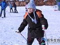 2013年塔山滑雪赛开赛 6岁小帅哥叫板教练